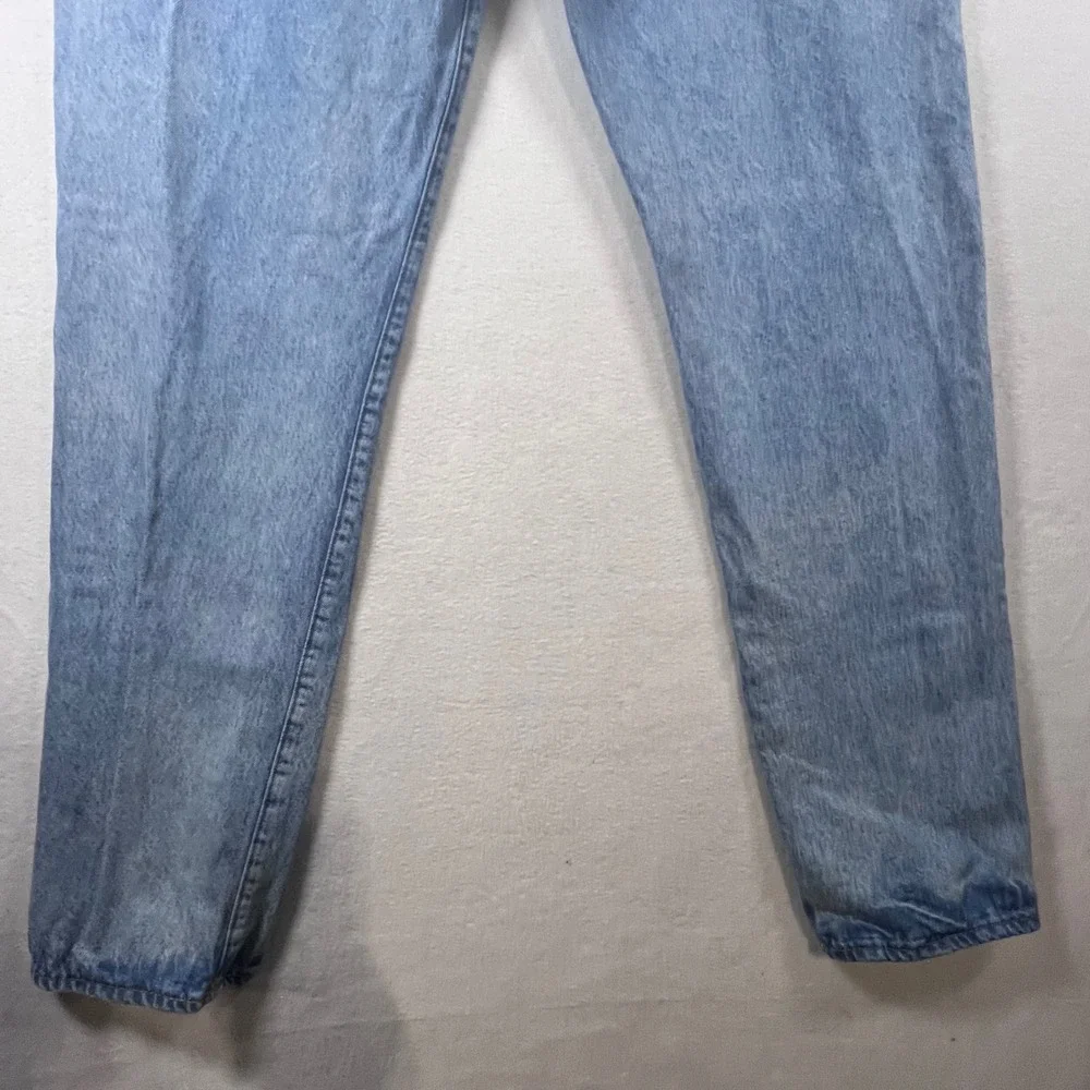 Gap Denim Mens Easy Fit Light Wash Straight Leg Button Fly Jeans 34x31